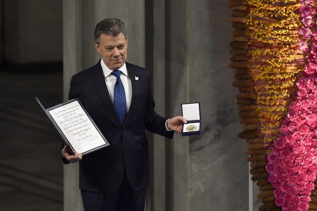 “Es más difícil hacer la paz que hacer la guerra”, el discurso completo del presidente Santos al aceptar el Nobel