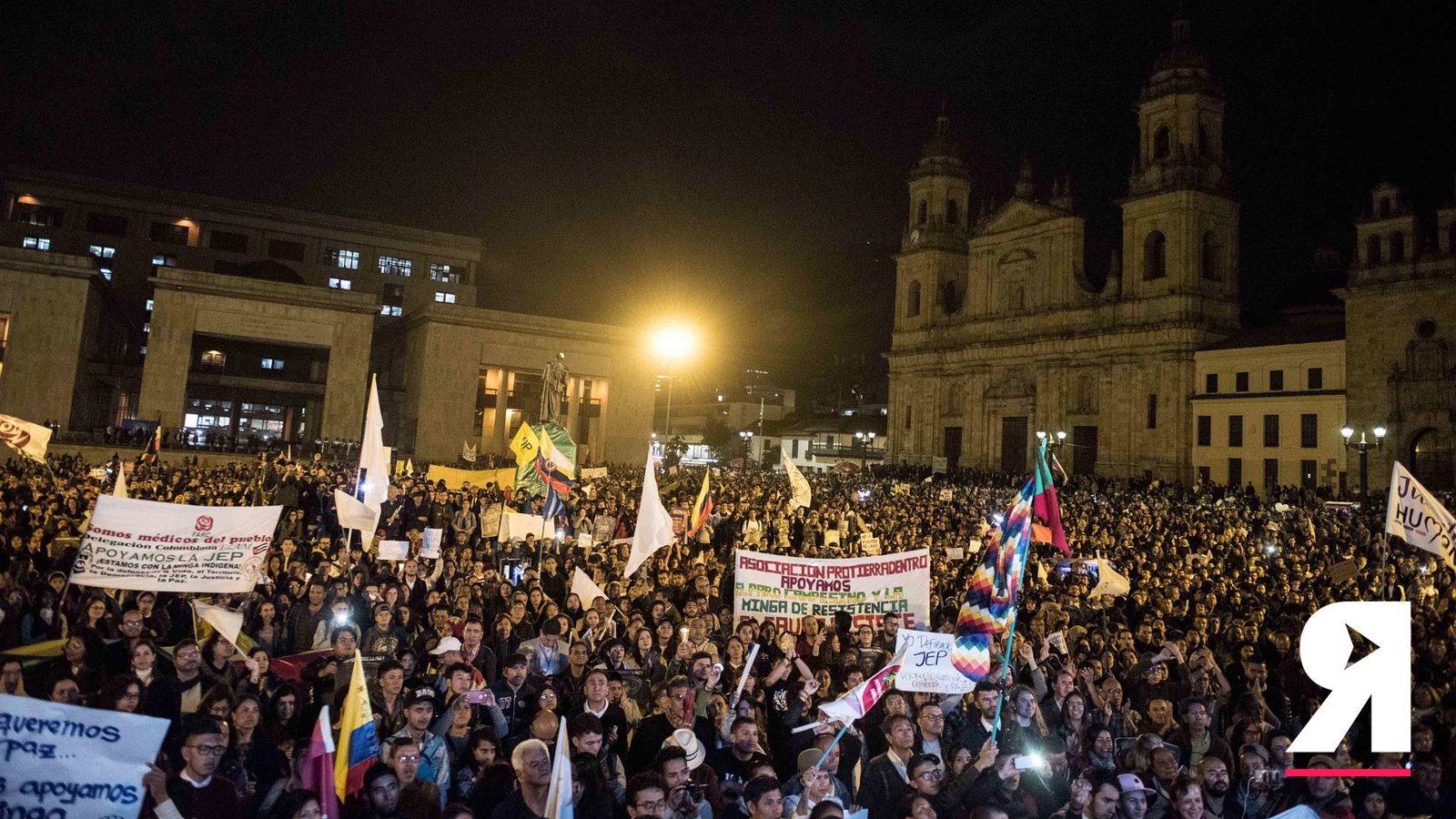 La JEP se respeta: la fuerza de la paz volvió a tomarse la Plaza de Bolívar