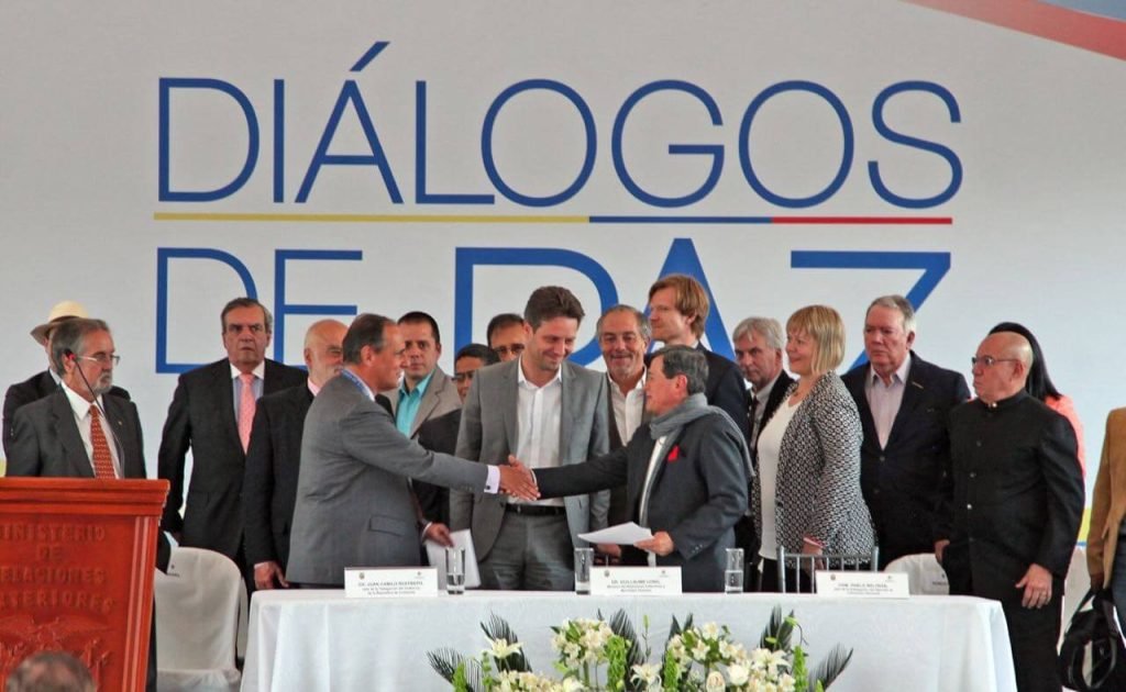Las seis claves de lo que dijeron el Gobierno y el ELN hoy en Ecuador