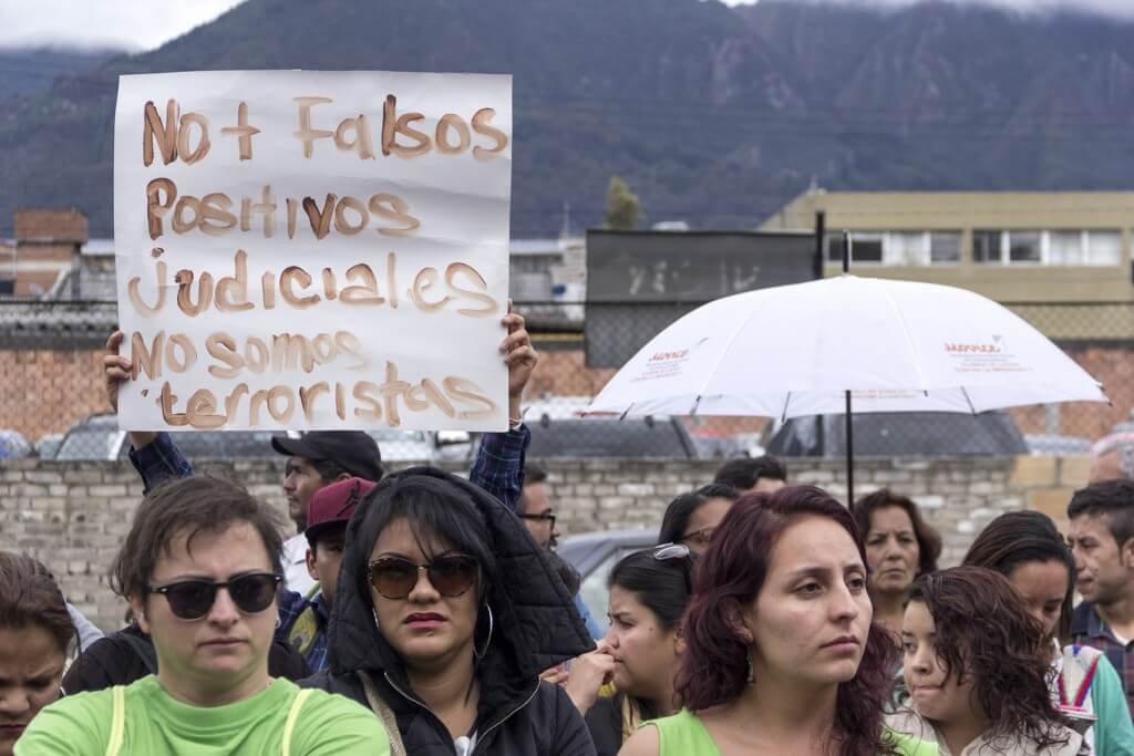 ¿Milicianos o líderes sociales?