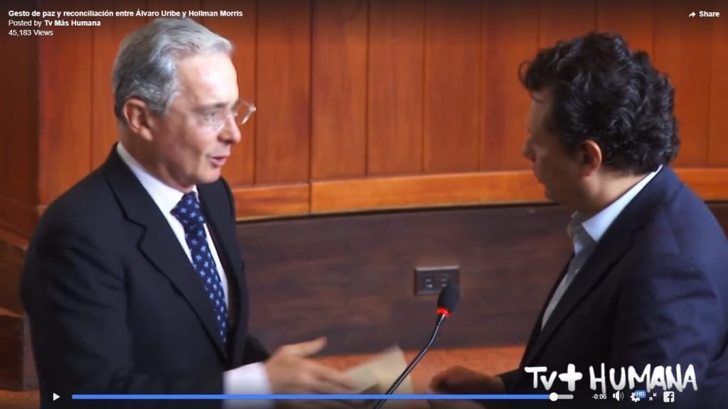 El gesto de paz de Álvaro Uribe y Hollman Morris