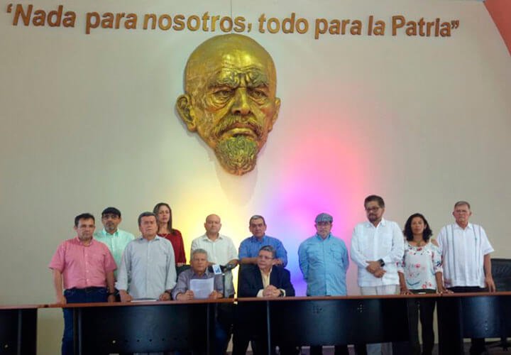 Cinco puntos en que se pusieron de acuerdo Farc y ELN en Quito