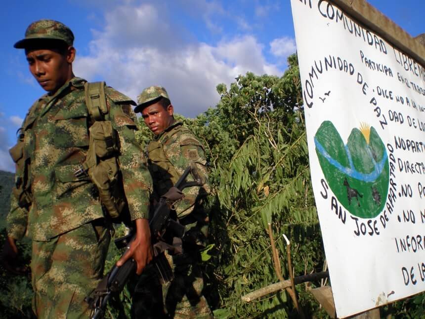 San José de Apartadó prohibió la visita del  gobernador de Antioquia