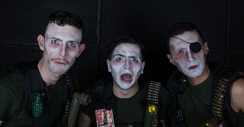 ‘Un hombre es un hombre’: de costalero a soldado sanguinario