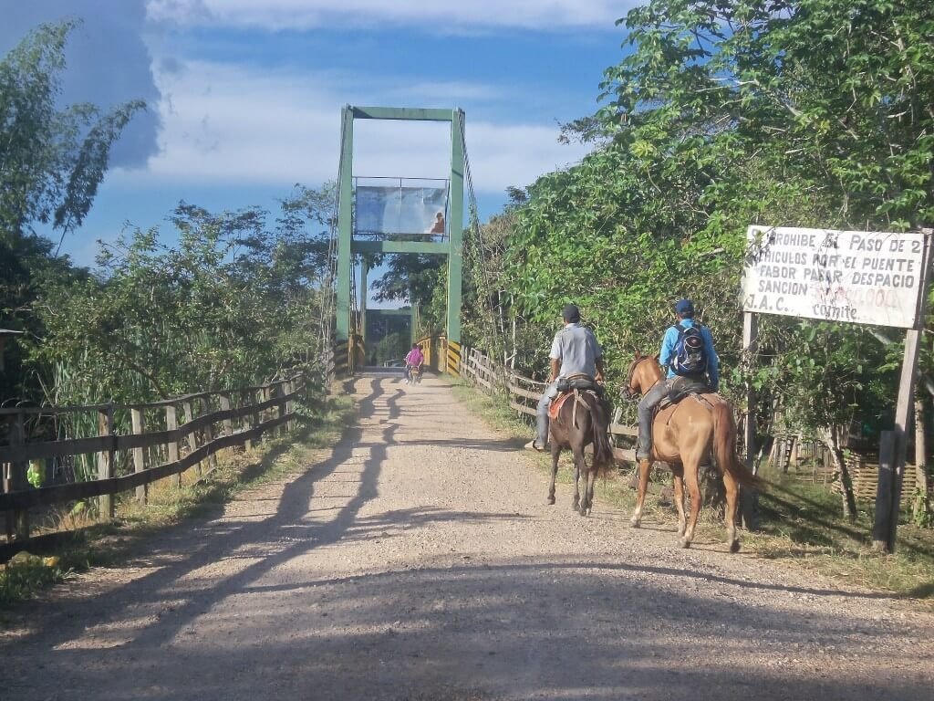 ¿Quién gobierna en San Juan de Lozada?