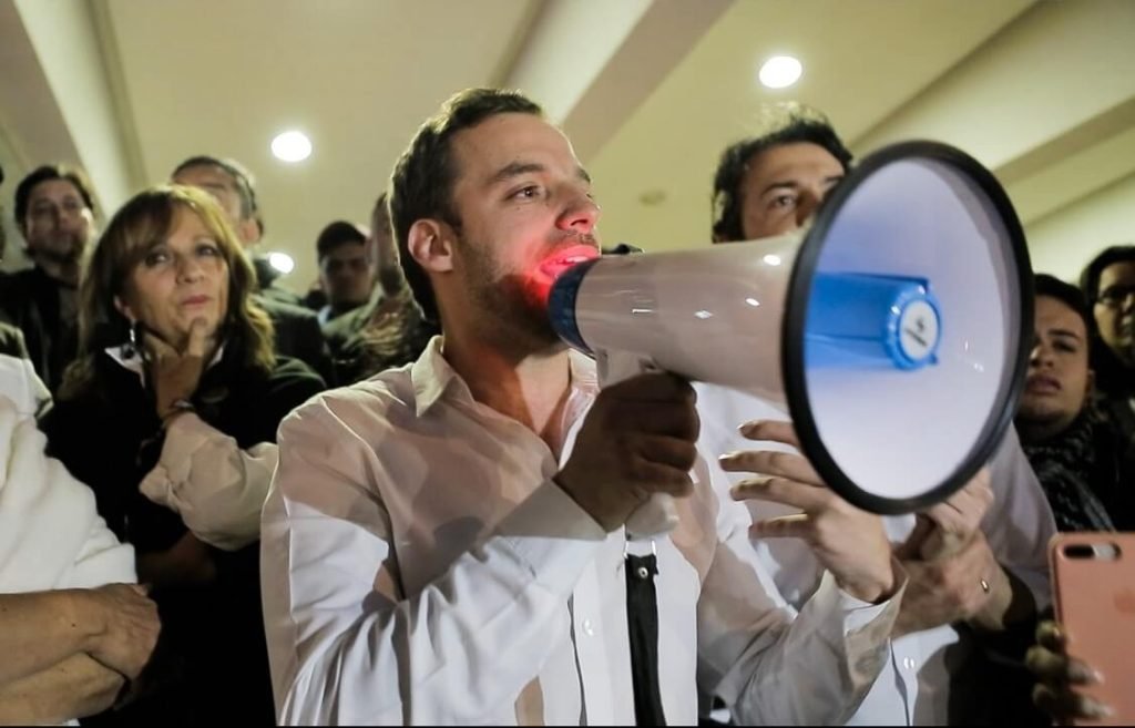 Los jóvenes liberales se mamaron de César Gaviria