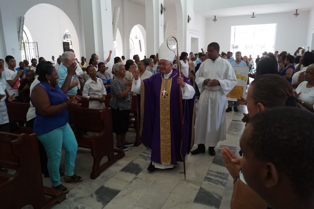 El cura que puso a Buenaventura en el radar del Papa Francisco