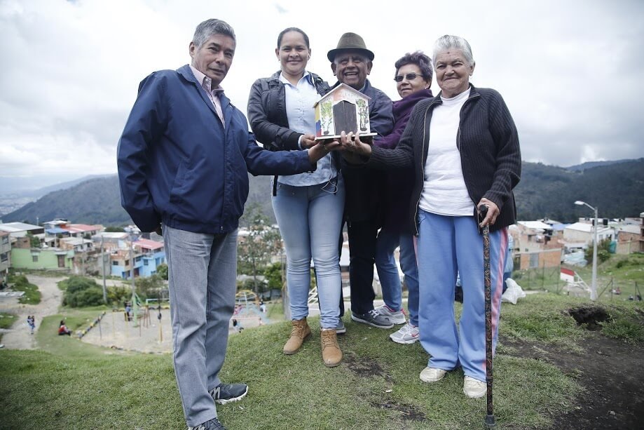 Las casitas que cierran las heridas de la guerra. Galería
