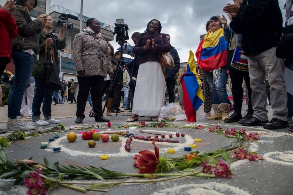 Reconozcámoslo: la dejación de armas no se sintió en la calle