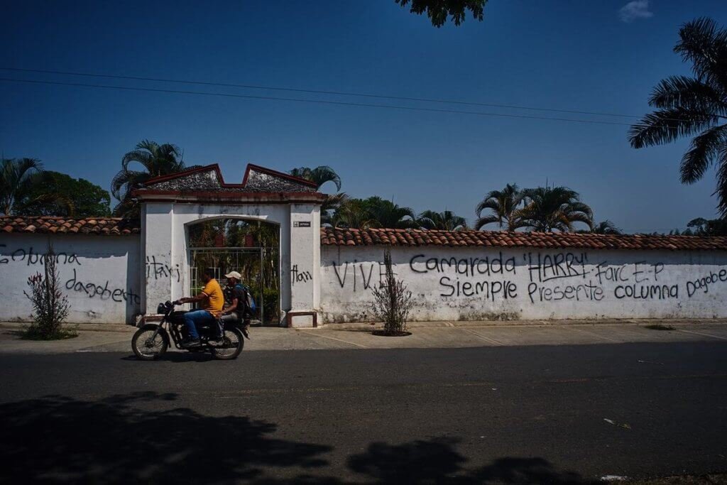 Fachada del cementerio de Corinto, Cauca, donde opera el grupo armado Dagoberto Ramos, que no se acogió al proceso de paz de las Farc. Crédito: Gerald Bermúdez.