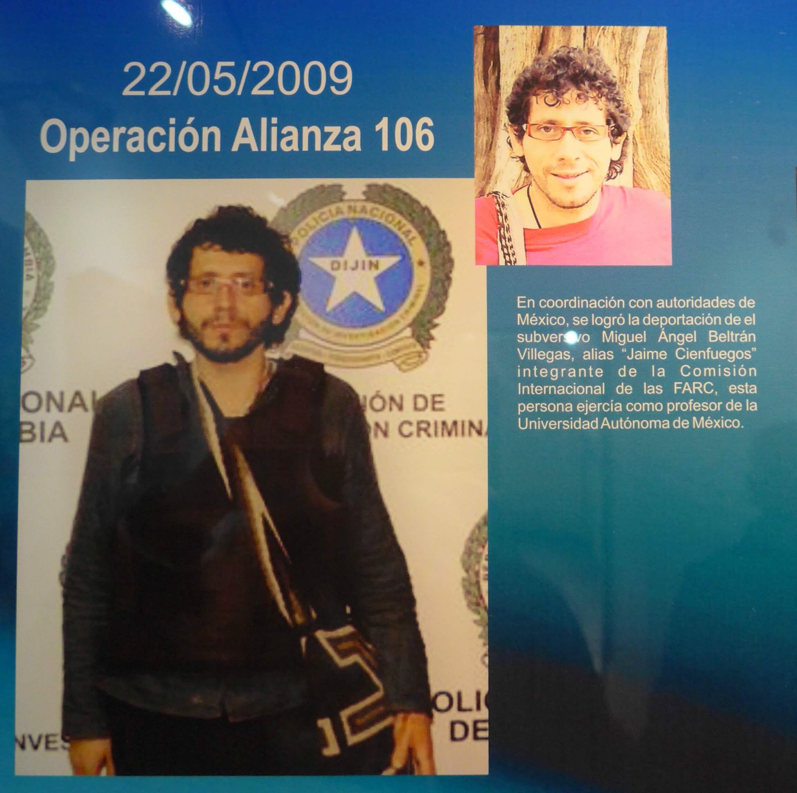 Foto de Miguel Ángel Beltrán en el Museo Histórico de la Policía en Bogotá. Foto ¡Pacifista!