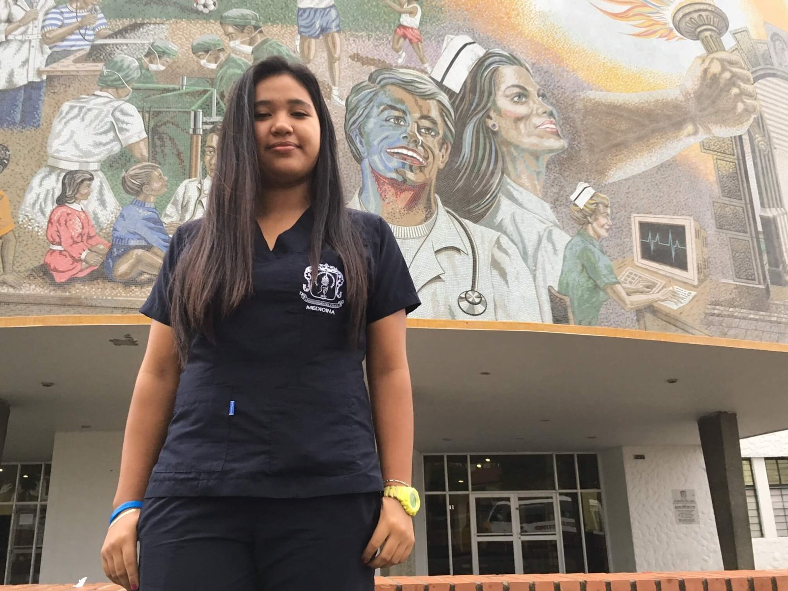 Liza Fernanda, la niña que en medio de la tragedia descubrió que quería salvar vidas. Fotos: Juan Miguel Álvarez