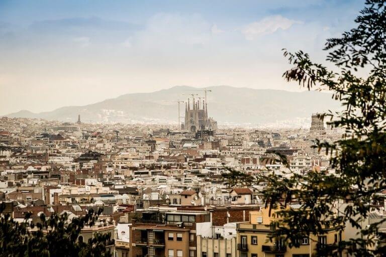 Sagrada Familia, Barcelona /imagen vía Michal Jarmoluk