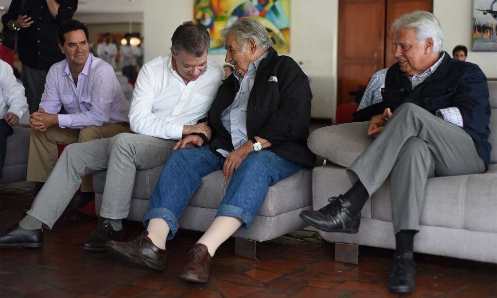 El presidente Juan Manuel Santos y los expresidentes Pepe Mujica (Uruguay) y Felipe González (España) no pudieron llegar al Cauca. Foto: Presidencia