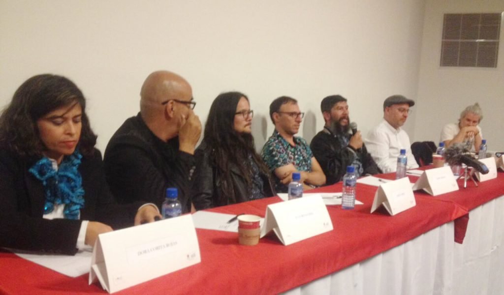 Las diez frases sobre la paz que nos dejó el conversatorio de artistas del Festival Centro