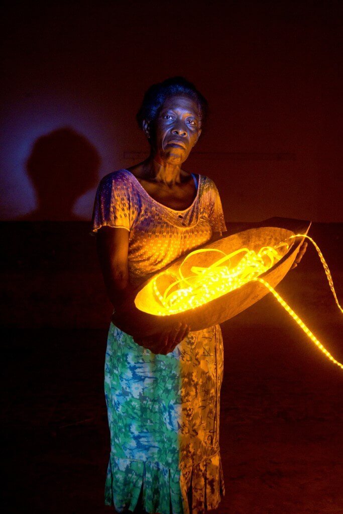 Las luces que se posan sobre las víctimas