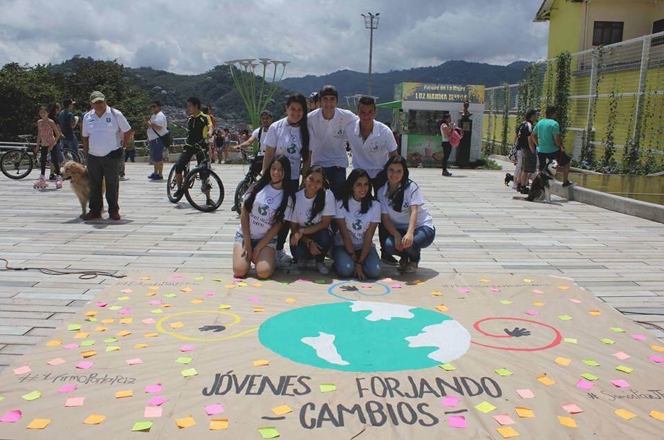 Los 20 ‘pelaos’ que se tomaron Manizales para hacer pedagogía de paz