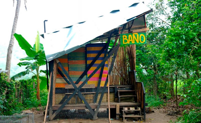 Baño seco. Foto vía