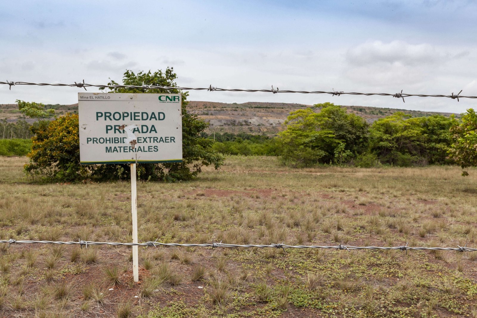 Foto: @Fundachasquis. Una de las empresas que trabaja en los alrededores de El Hatillo es CNR. Su actual proceso de reorganización empresarial ha implicado retrasos e incertidumbre en el proceso de reasentamiento.