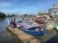 Desde el muelle de Turbo y playas cercanas a esa población del Urabá antioqueño salen cada año migrantes de varias partes del mundo que buscan atravesar el peligroso Tapón del Darién, rumbo a Estados Unidos.